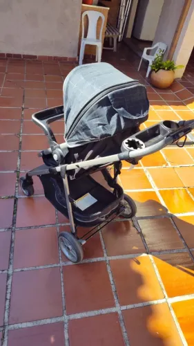 Vende-se carrinho safety 1st- modelo go&grown. 3 em 1. Completo e em bom estado. Tempo de 