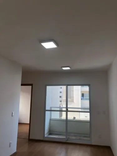 Vende-se Apartamento 2 Quartos Ed. Monte Carlo