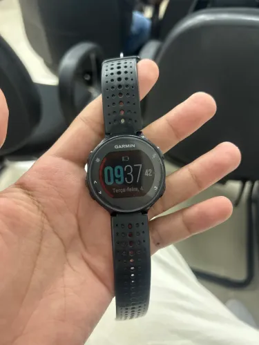 Relógio Garmin 235