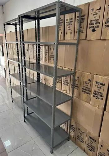 Estantes de aço reforçadas