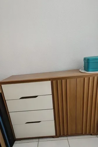 Cômoda menos de 1 ano de uso