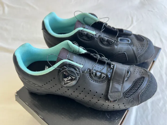 SAPATILHAS SCOTT - MTB Comp Boa. Cor Black/Light Blue. Tamanho EUA 37 (Brasil 35)