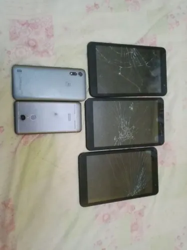 Celular e tablet com defeito seve pra consertar ou tirar peças