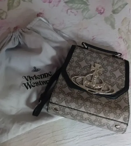 BOLSA/MOCHILA REPL IMPORTADA VIVIENNE WESTWOOD (NANA)