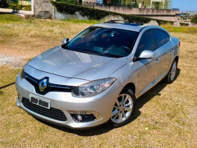 Renault Fluence Sedan Privilège 2.0 16V Flex AUT 2015
