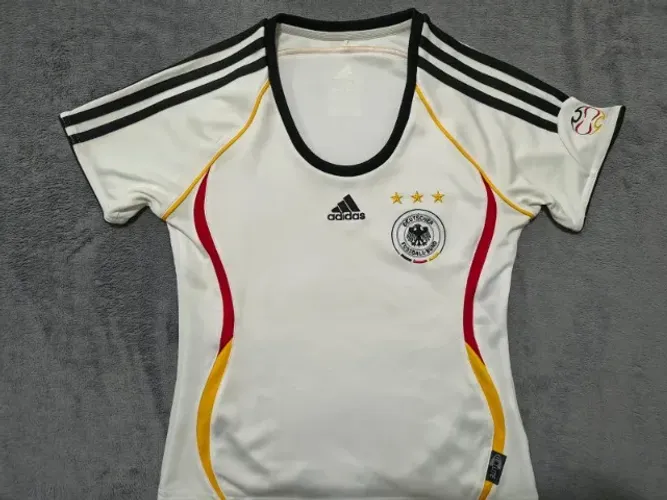 Camisa Oficial Alemanha 2005-2007 Adidas Feminina, tamanho P (40x55cm). Impecável!