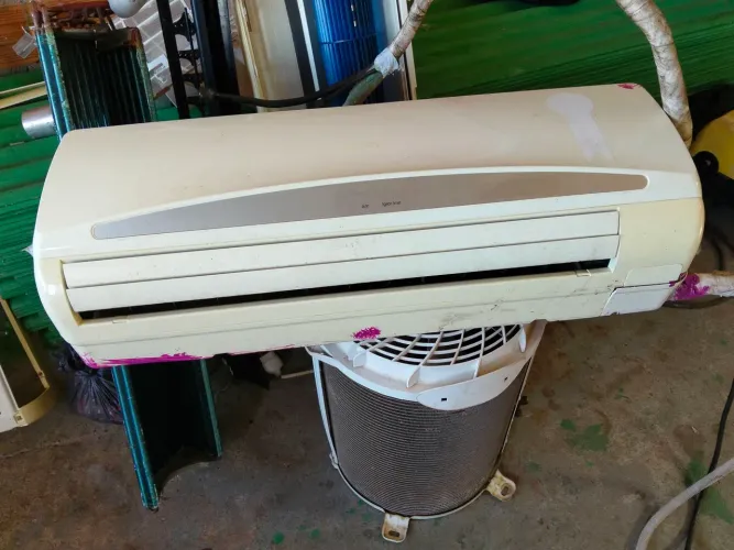 Central 12 btu, funcionando normal, entrego instalada ,R$950$