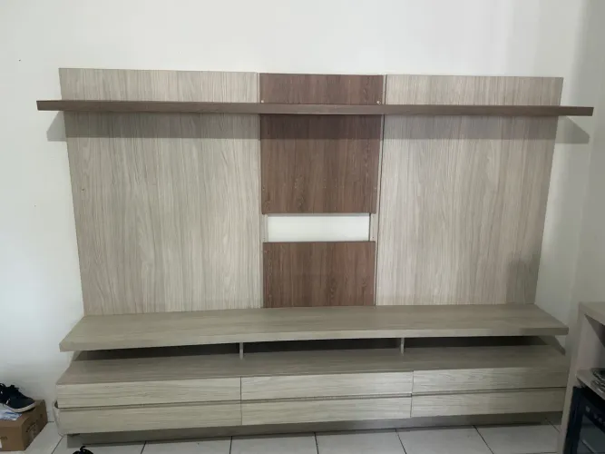 Vende se Rack com painel e 3 gavetas 
