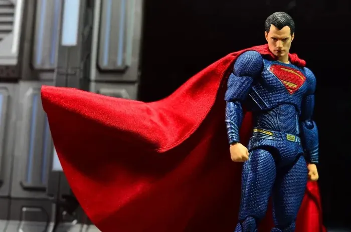 Superman Mafex 057 - bot
