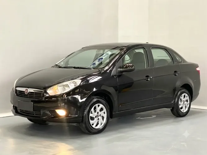Fiat Grand Siena Attrac. 1.4 EVO F.flex 8V 2013