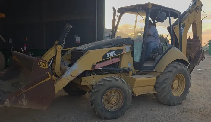 RETEO ESCAVADEIRA CAT416E