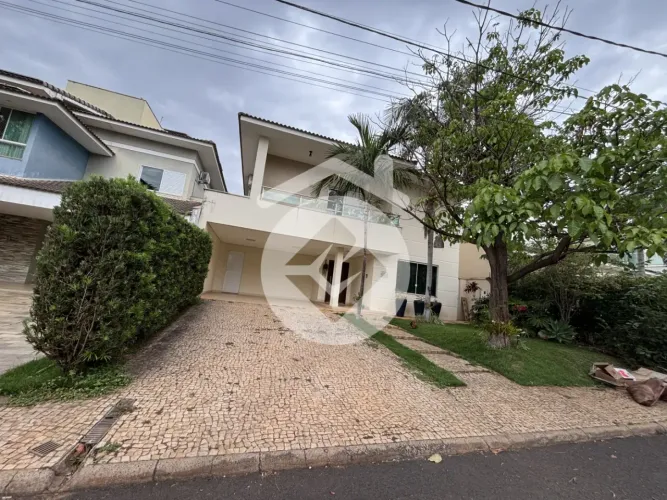 Casa para locação com 4 quartos, sendo 4 suítes - 370m² - Nova Uberlândia - Uberlândia MG