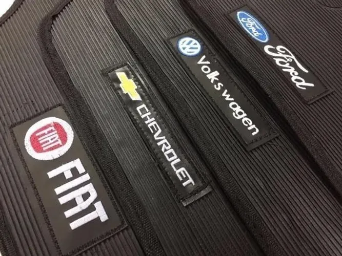 Tapete Automotivo de Borracha Com Logo - Para Todos os Carros