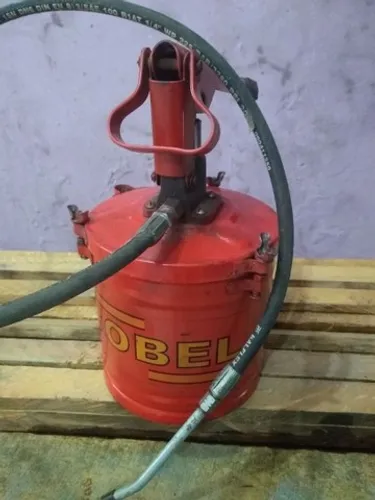 Bomba graxeira