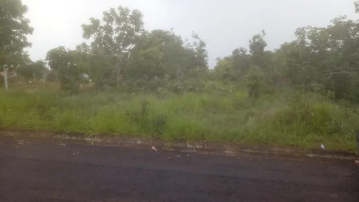 Excelente lote de 1.000 metros no loteamento da Lagoa Quente