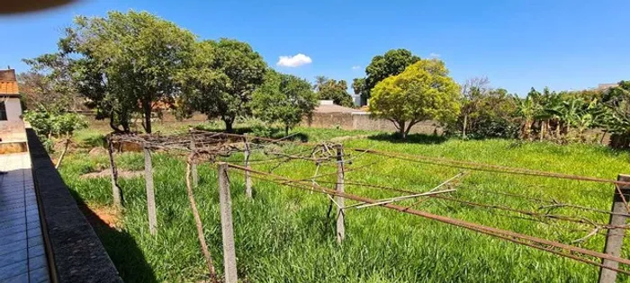 Venda de Terreno / Padrão na cidade de Cosmópolis