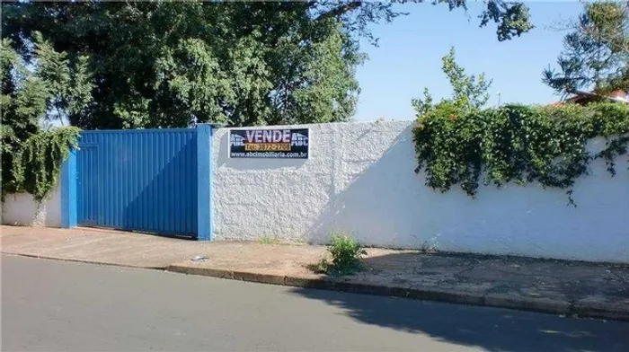 Casa para venda ou locação na Rua Ramos de Azevedo - Cosmópolis