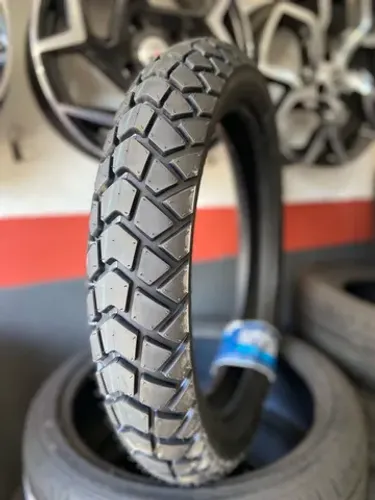 Pneu de moto 120/80/18