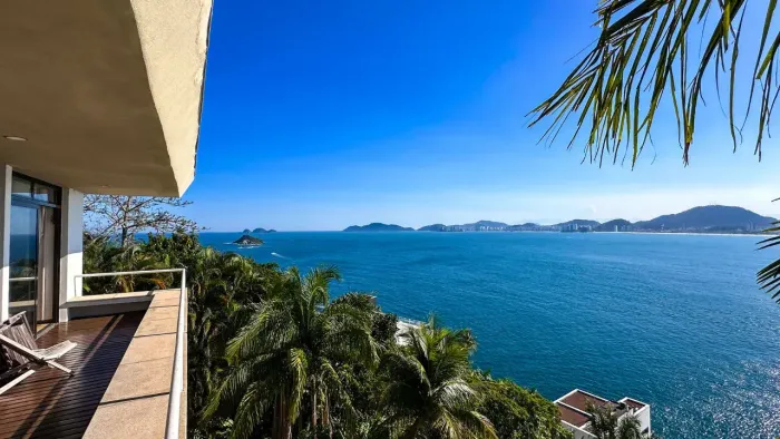 Casa para venda no Condominio Península em Guarujá