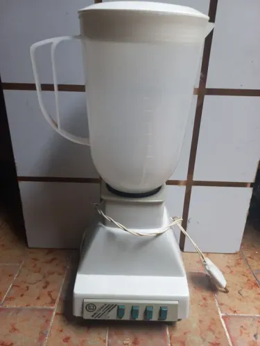 Antigo liquidificador Britania 