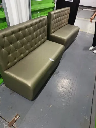 Opa!!! excelente oportunidade. 6 SOFÁS BOOTH LINDOS