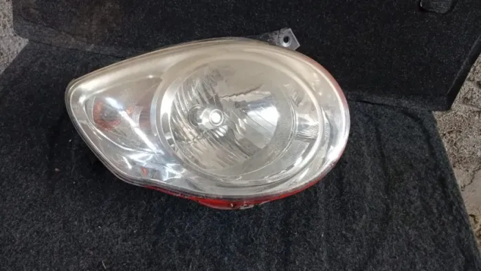FAROL KIA PICANTO 2010