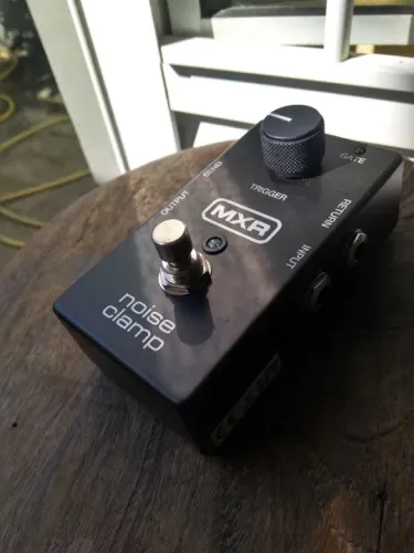 Pedal Noise Clamp Mxr