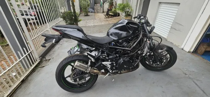 Sucata de moto para retirada de peças Kawasaki ninja 400 2023