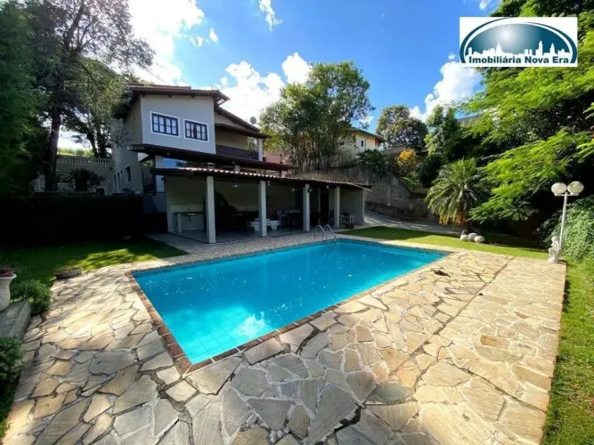 Casa com 5 dormitórios à venda, 375 m² por R$ 1.750.000,00 - Condomínio Marambaia - Vinhed