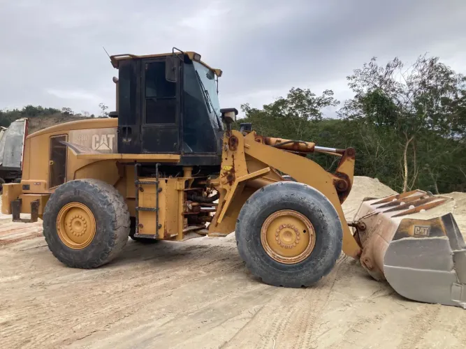 CARREGADEIRA CATERPILLAR 938H ANO 2011 HORÍMETRO 16.116