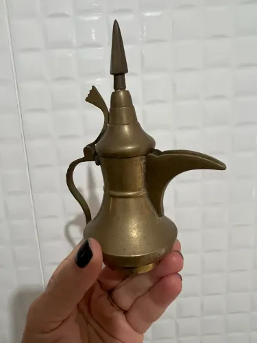 Bule turco de bronze (13,5cm) Em Perfeito Estado - À Retirar - Zona Sul - SP Capitsl