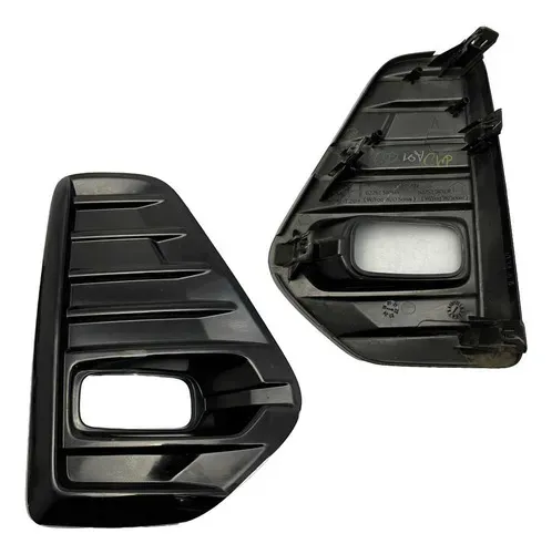 Moldura Farol De Milha Lado Direito Nissan Kicks 2022 2024