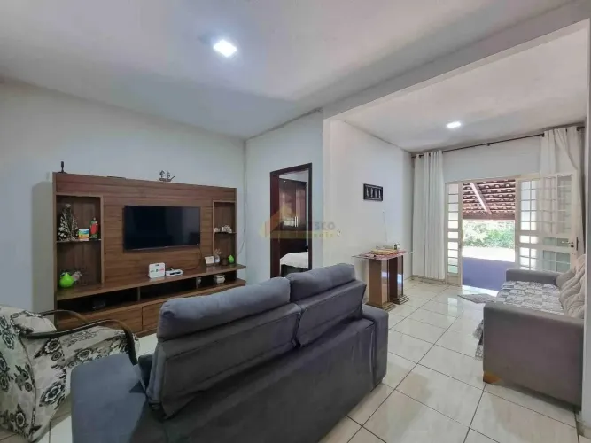 Casa à venda, 4 quartos, 1 suíte, 4 vagas, Antonio Fonseca - Divinópolis/MG