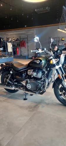 SUPER METEOR 650cc INTERSTELLAR GREEN (ESTER- *)