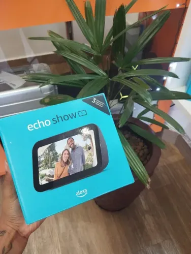 Echo Show 5 - Assistente Inteligente Nova Lacrada