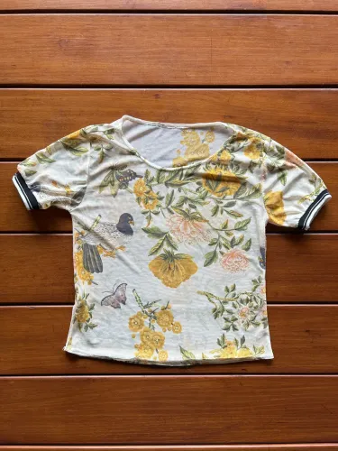 Blusa 100% poliéster - tamanho M (veste P)