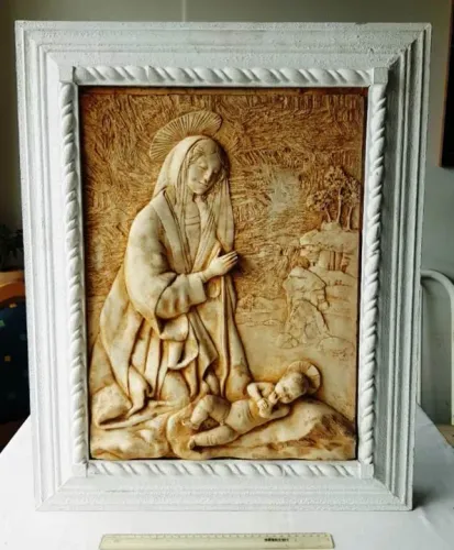 Antigo Quadro - Maria e Menino Jesus - Esculpido em Alto Relevo 69 cm x 55 cm - Anos 50