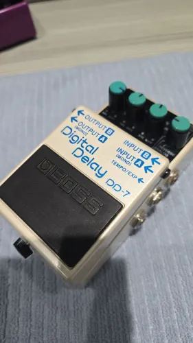 Pedal Boss Digital Delay DD7 