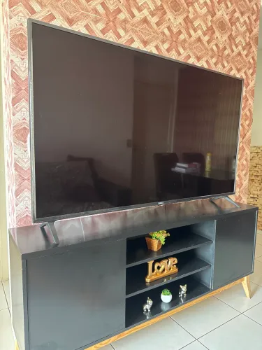 Vendo televisão de 65 polegadas LG 