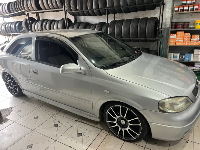 Astra 2002 2.0 8v somente venda ou troco por Kombi flex 