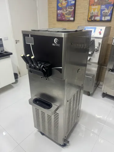Máquina de sorvete expresso Gelmatic