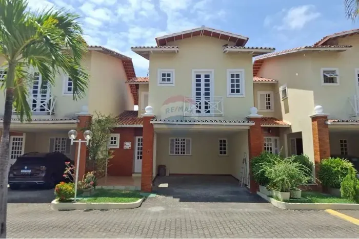 Excelente duplex no Condomínio Isola di Murano