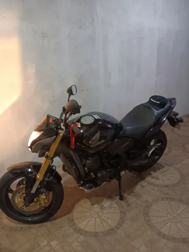 Hornet impecável 2013 ABS 