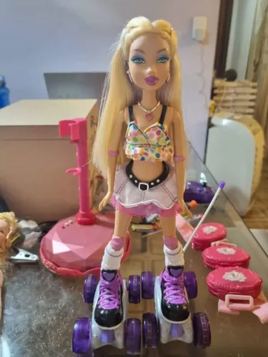 BARBIE MY SCENE ROLLER GIRLS | KENNEDY 2007