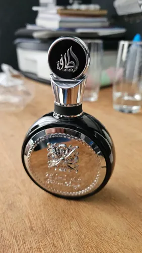 Perfume Fakhar Black Lattafa 100ml EDP - Novo s/ Caixa