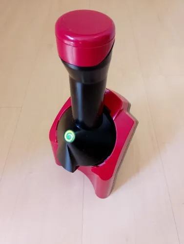 Máquina de Sorvete Natural Yonanas