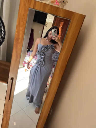 Vestido Longo Cinza Elegante
