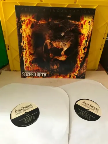 LP Vinil Duplo Sacred Oath The Best of importado NM