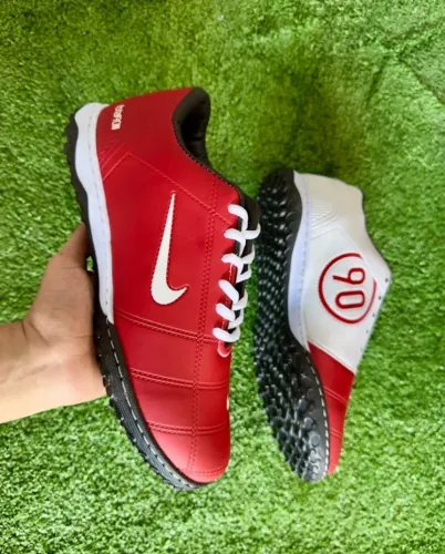Chuteira Total 90 Red Society 