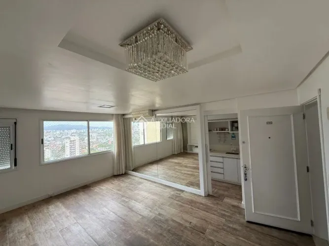 Av Bento Gonçalves, andar alto e semi mobiliado